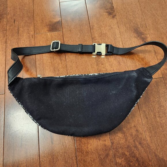 Banana Republic tweed and leather fanny pack belt bag - Picture 5 of 9
